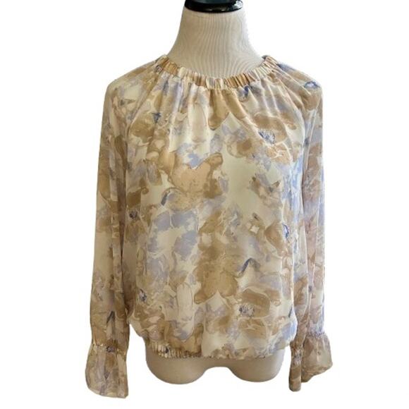 EUC Nine West Long Sleeve Beige/Blue Print Chiffon Blouse.  Size M. - Picture 2 of 7